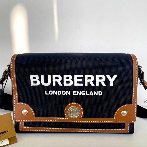 Burberry Handbags - NEW BURBERRY HANDBAG  HORSFERRY